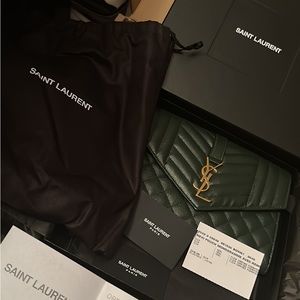 YSL (Green) ENVELOPE POUCH MATELASSÉ GRAIN DE POUDRE EMBOSSED LEATHER